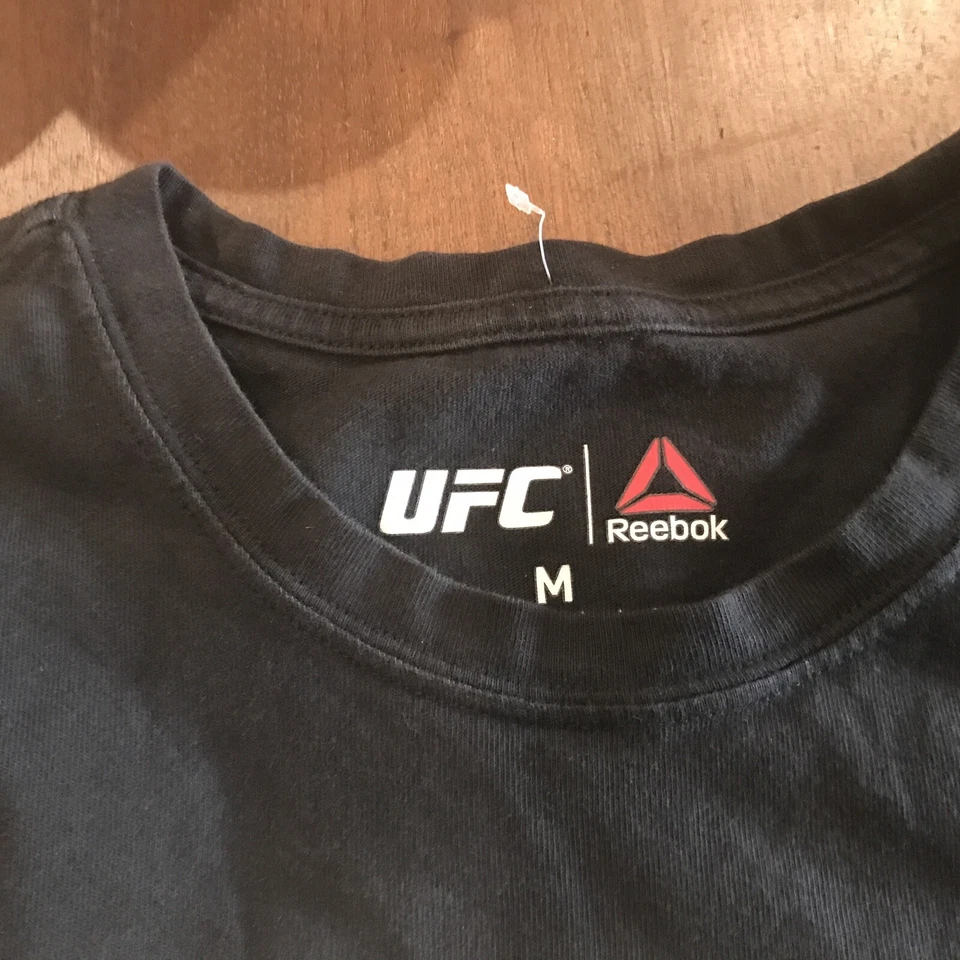 Legends Of The Octagon Chuck Liddell The Iceman UFC Reebok T-shirt Men's Size M - Image 4 of 4