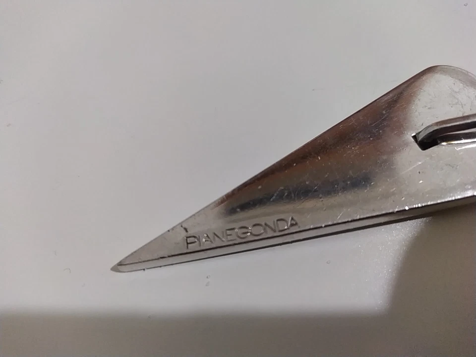 Pendente Pianegonda Argento 925 usato- cm 7 x 2.5  circa 35gr - Immagine 3 di 3