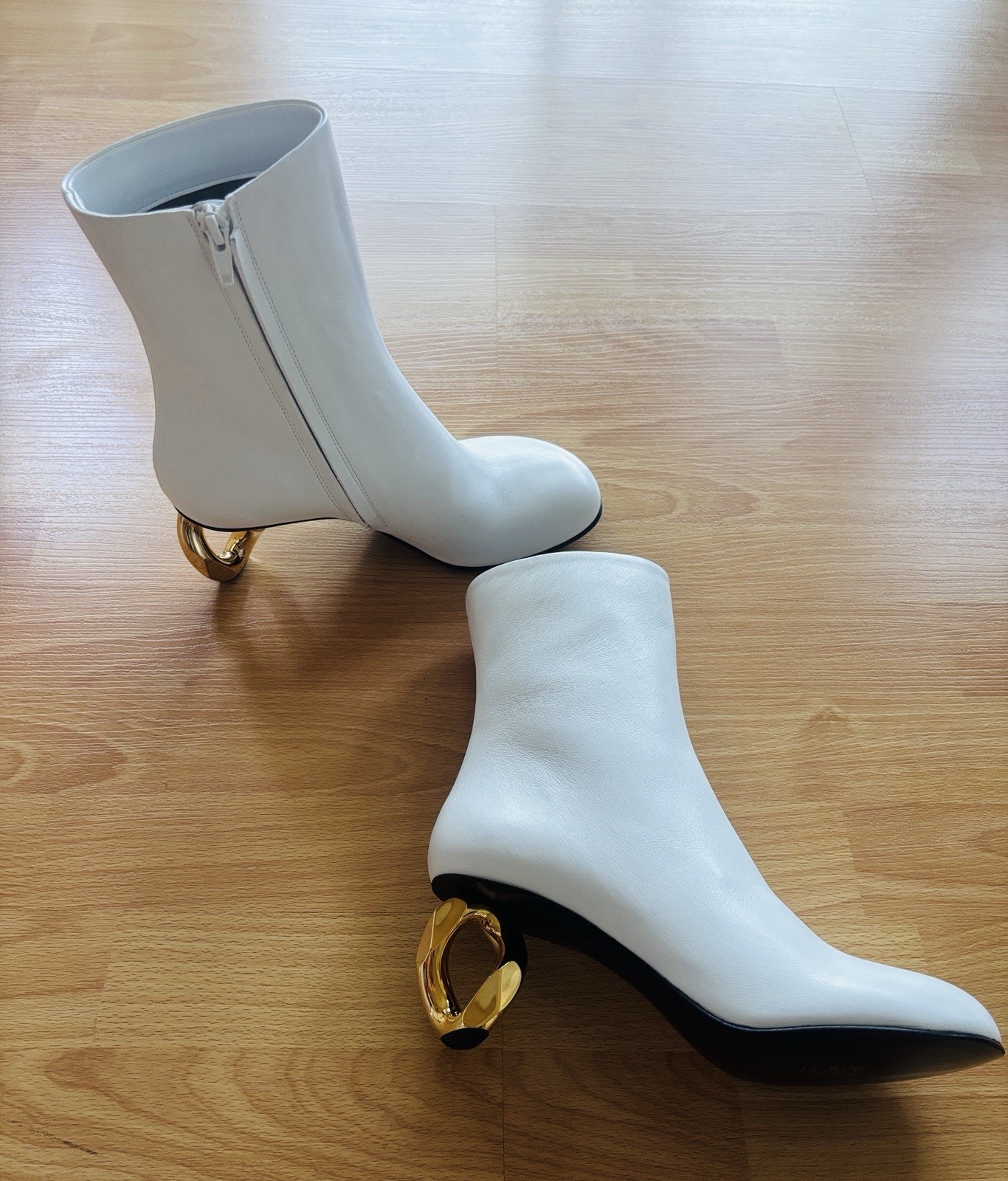 $800 JW Anderson Italian Women's White Ankle Boots Stylish Rare size 9.5 NEW image 4
