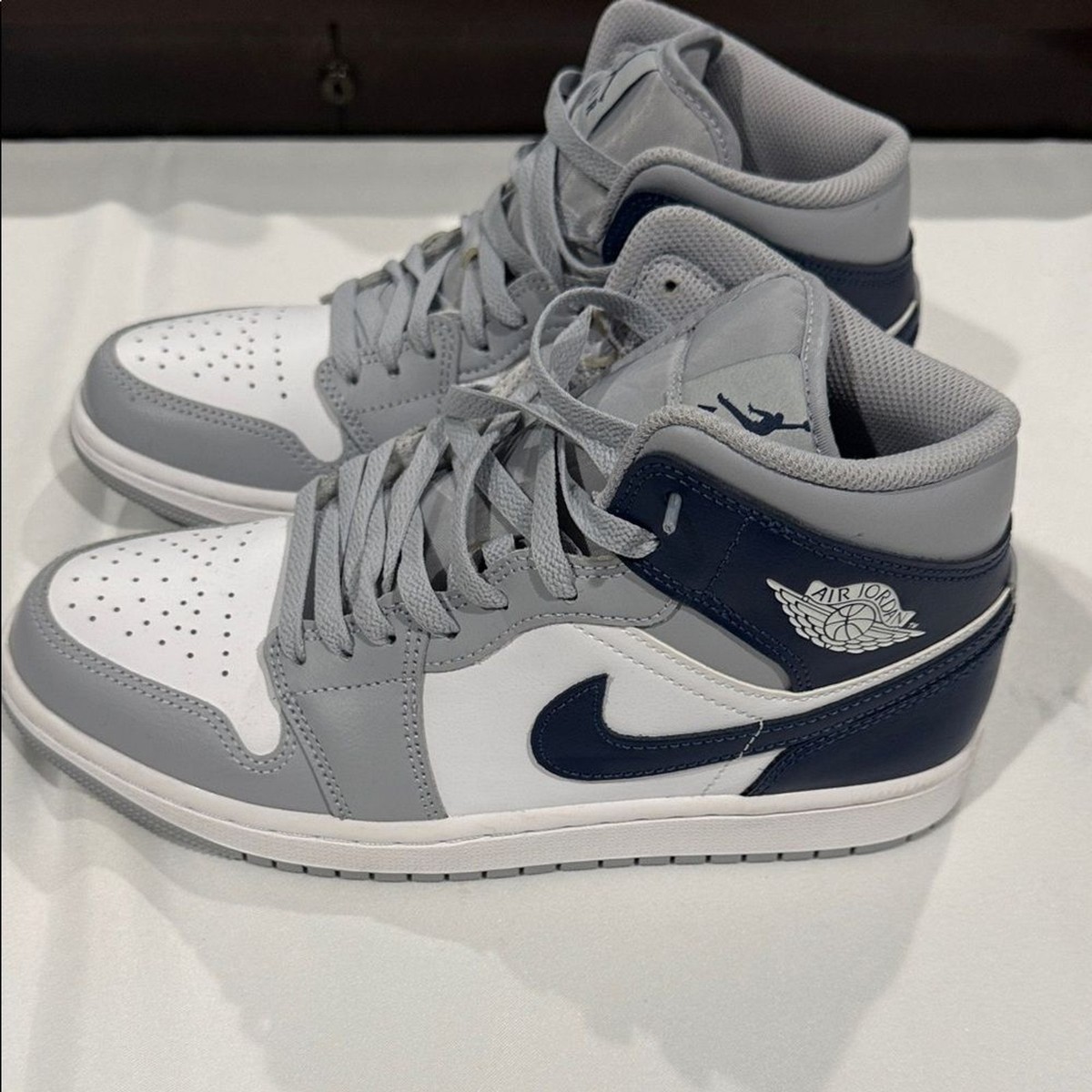 Nike Men's Gray and White Sneakers View 2
