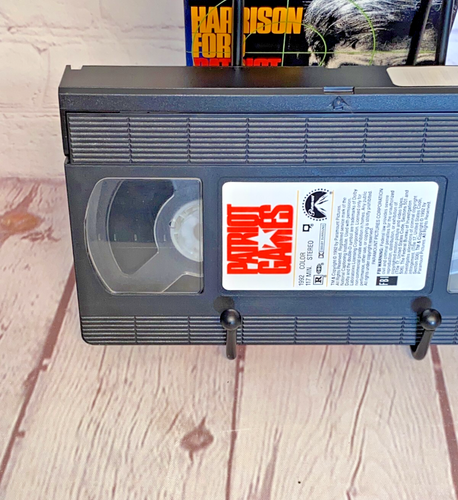 Patriot Games VHS by Paramount Pictures 1992 | Rated R | Running Time: 117 Mins - Picture 5 of 7