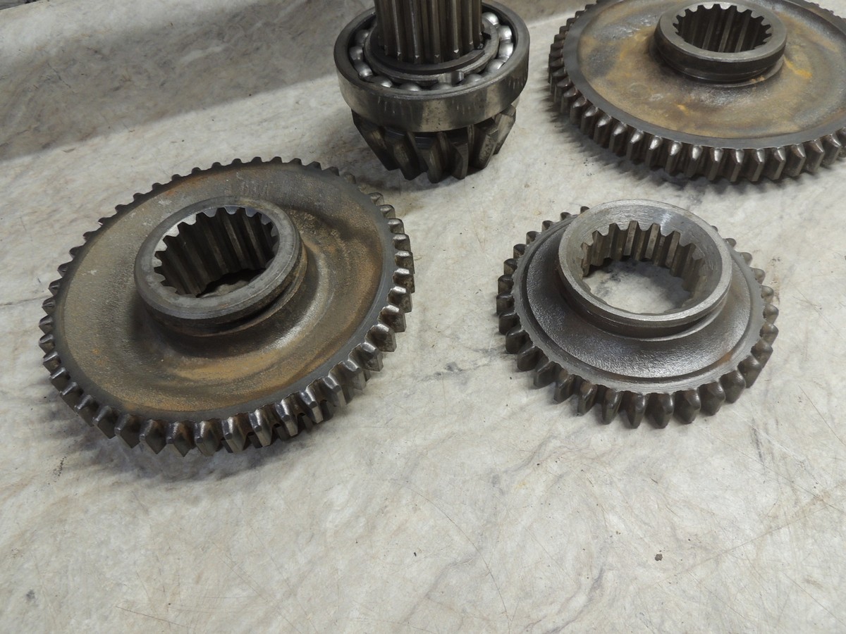 トランジット　TRANSIT 1〜46/56 Farmall 460 504 300 350 Transmission Main Shaft & Gears