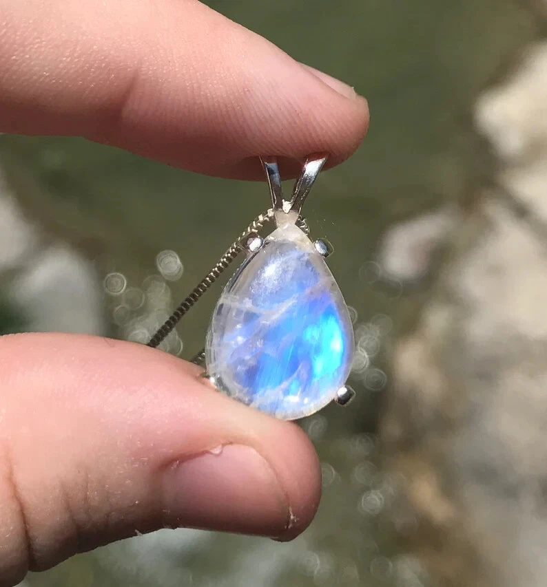 Precioso colgante hecho a mano de plata de ley 925 con piedras preciosas de luna arco iris AC-216 Foto 3 de 4