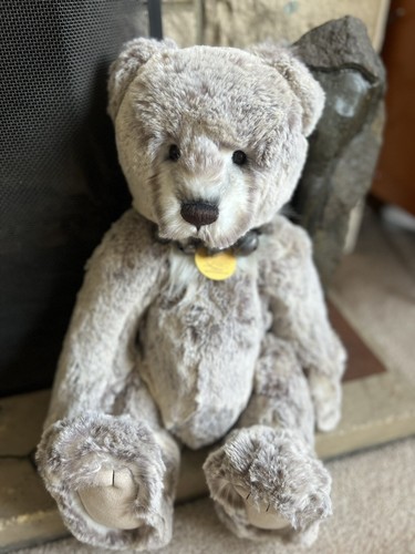 Charlie Bear Blaine 2013