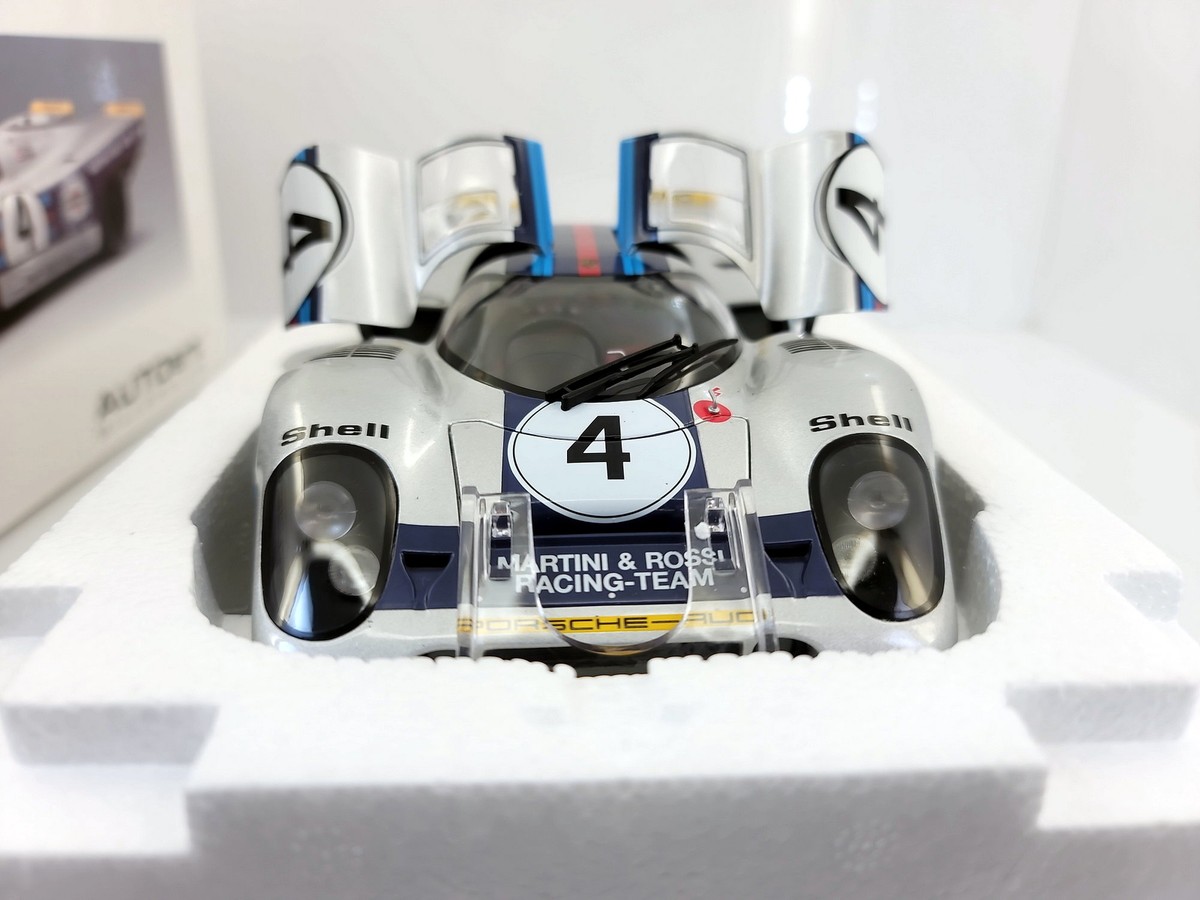 AUTOart 1:18 scale Martini Porsche 917K #4, 24h Daytona 1971