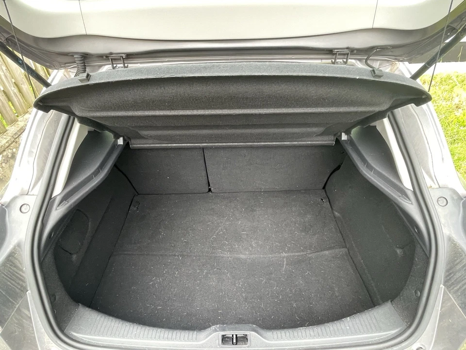 Renault Megane - Image 3 of 4