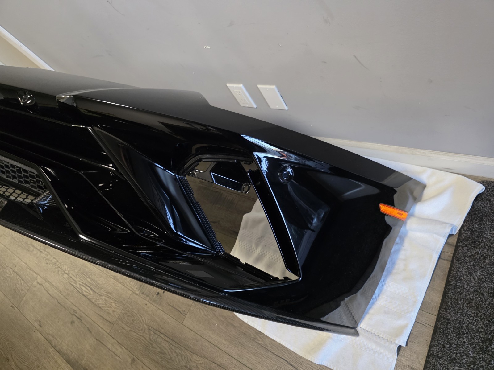LAMBORGHINI AVENTADOR LP740 S ULTIMAE FRONT BUMPER CARBON FIBER SPLITTER OEM 