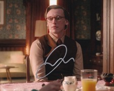 JAMIE CAMPBELL BOWER signed autograph 20x25cm STRANGER THINGS autograph ACOA