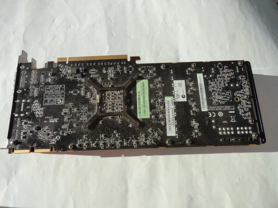 AMD Radeon Sapphire HD 7970 3GB GAMING Video Graphics Card HDMI DVI - 2X mDP - Image 4 of 4