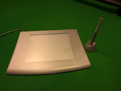 WACOM Intuos 2 XD-0608-U Grafiktablett, Halter & Stift SILBER