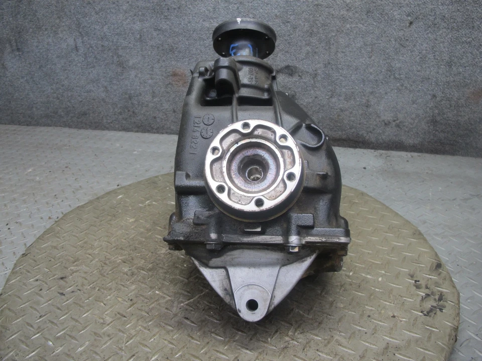 01-06 BMW E46 330i 330Ci A/T REAR DIFFERENTIAL CARRIER 3.38 RATIO 7505393 OEM - Image 4 of 4