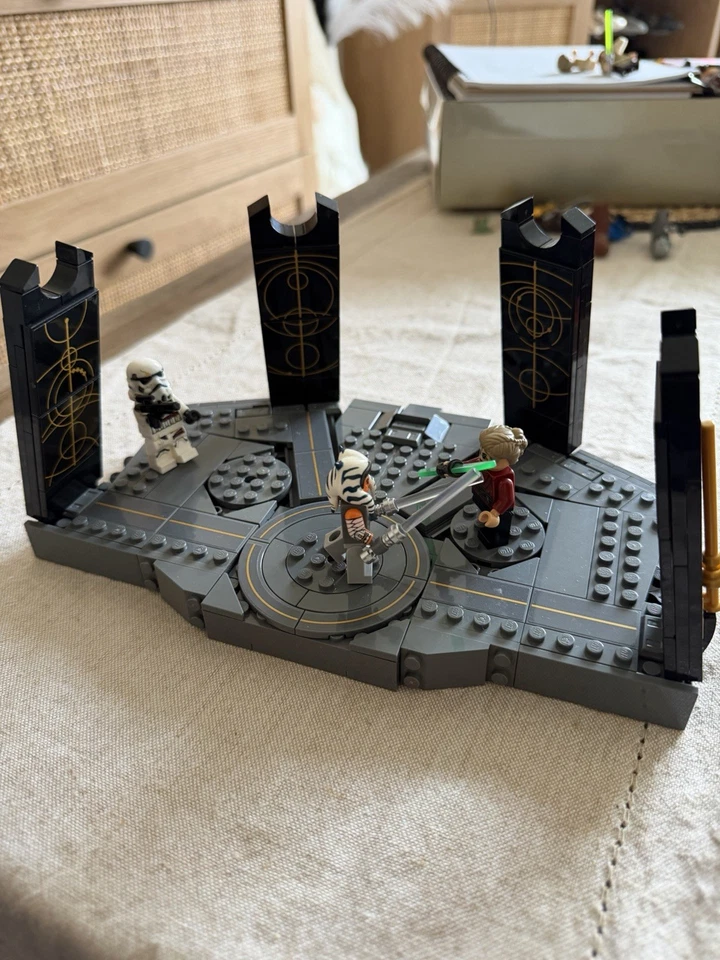 LEGO Star Wars Ahsoka Tano's Duel On Peridea - Image 3 of 3