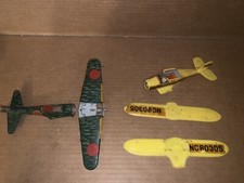 Vintage Lot Of Plastic Model Plane Parts And Pieces Lot P141 