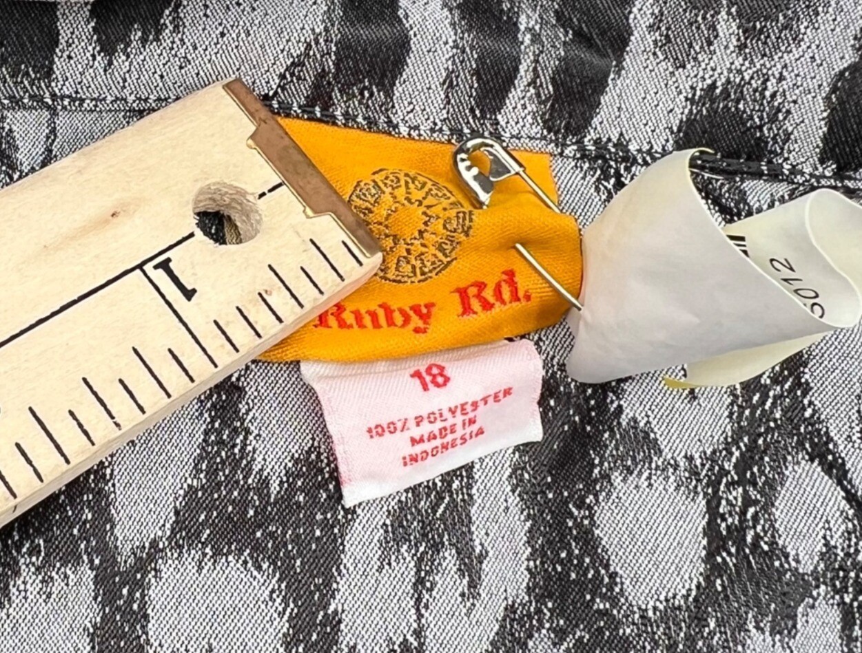 Ruby Rd. Womens Leopard Print Zip-Up Jacket Size … - image 2