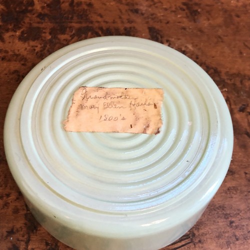 Barattolo polvere antico rotondo vetro verde giadeite / portagioie / piatto caramelle vintage - Foto 7 di 8