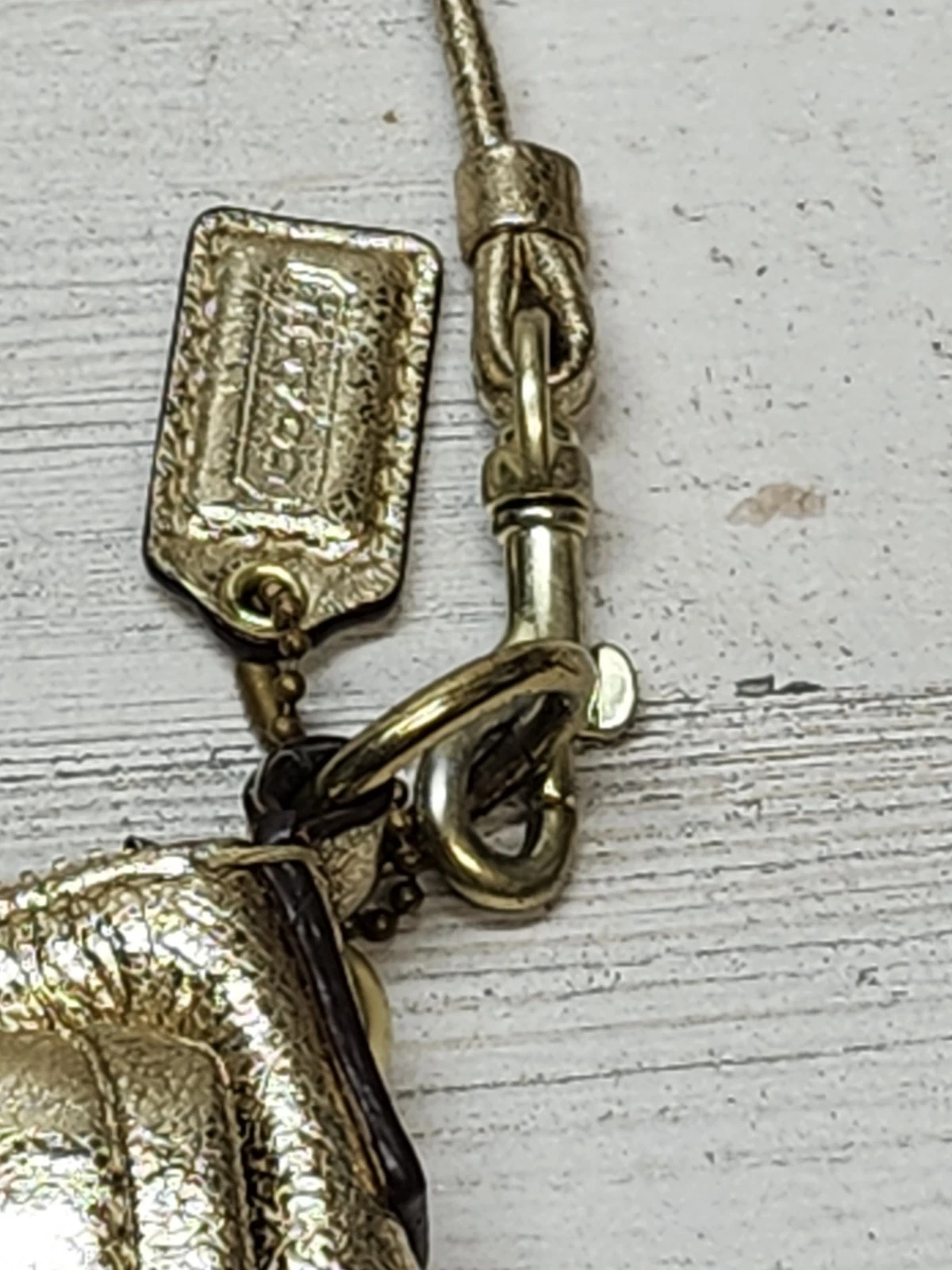 Borsa Coach Poppy vintage a tracolla piccola groovy oro metallizzato