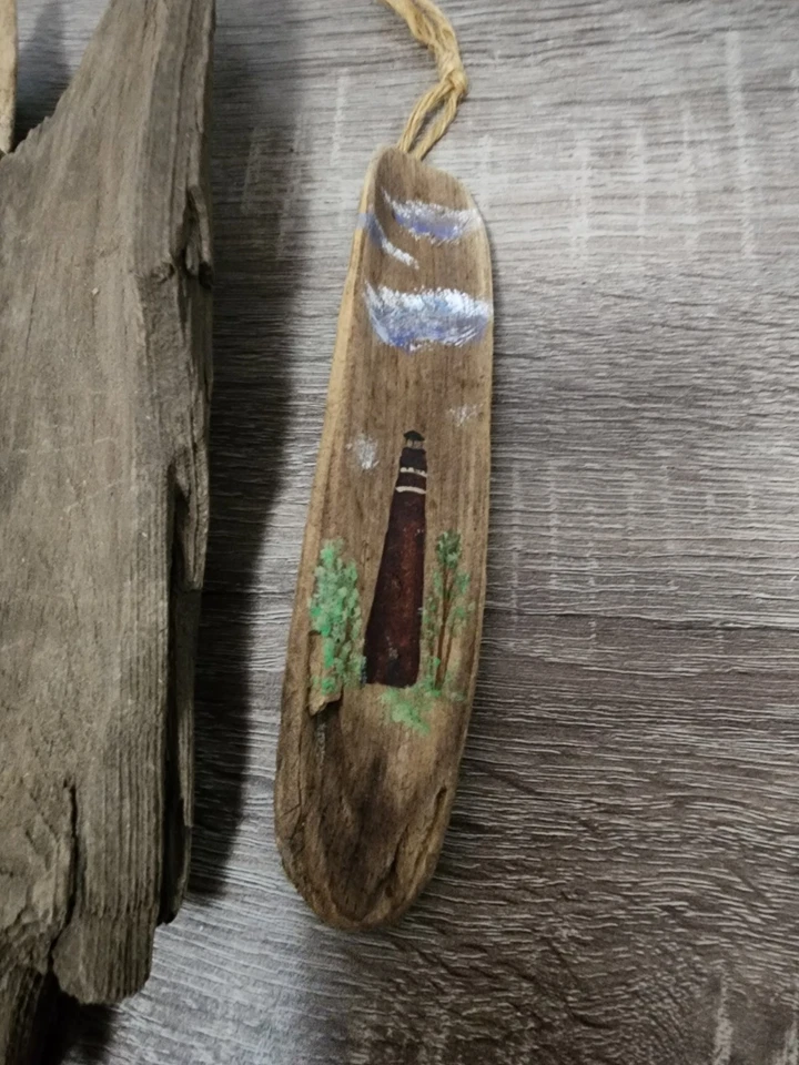 Small Lot of 4 Natural Driftwood Pieces – Unique and Perfect for Crafting - Image 2 of 4