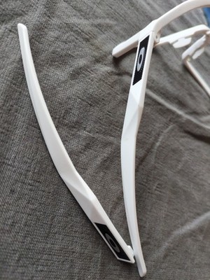 Oakley Sutro S Bügel weiß