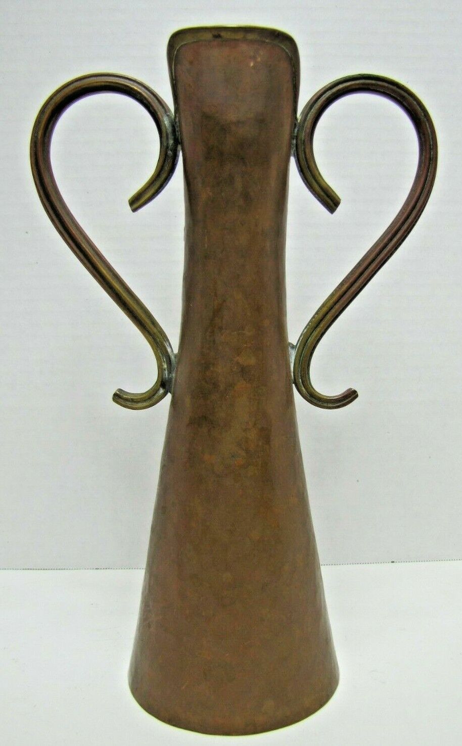 Arts & Crafts Copper Hammered Vase Pitcher Ewer Heart Handle Dovetailed Russian