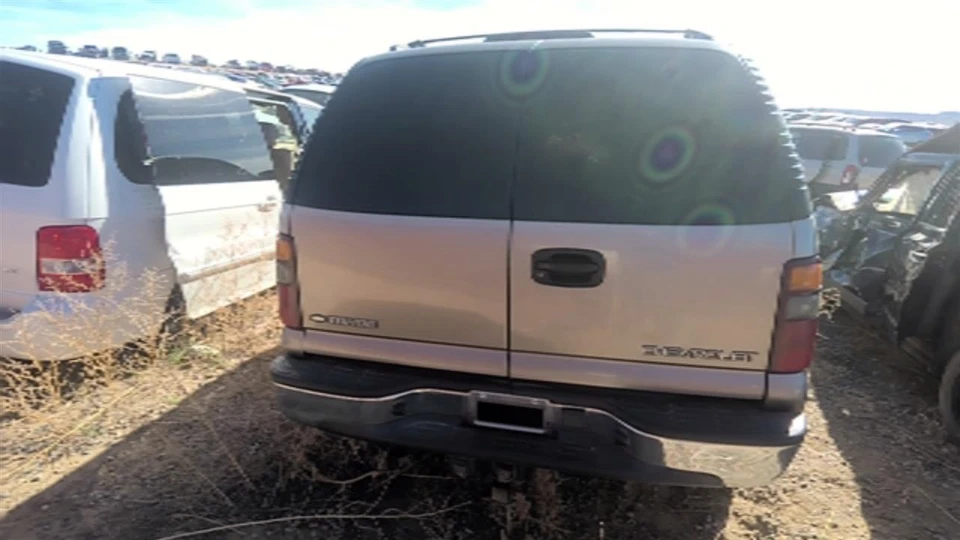 Used Front Right Door Window Regulator Front fits: 2002 Chevrolet Tahoe electric Foto 2 de 4