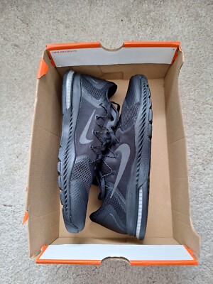 Nike FS Lite Trainer 4 Air Zoom Neu EU 44,5 US 10,5 Schwarz Weiß 