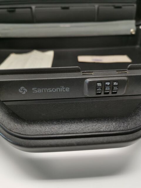 Black Samsonite Suitcase With 3 Digit Padlock BH8053