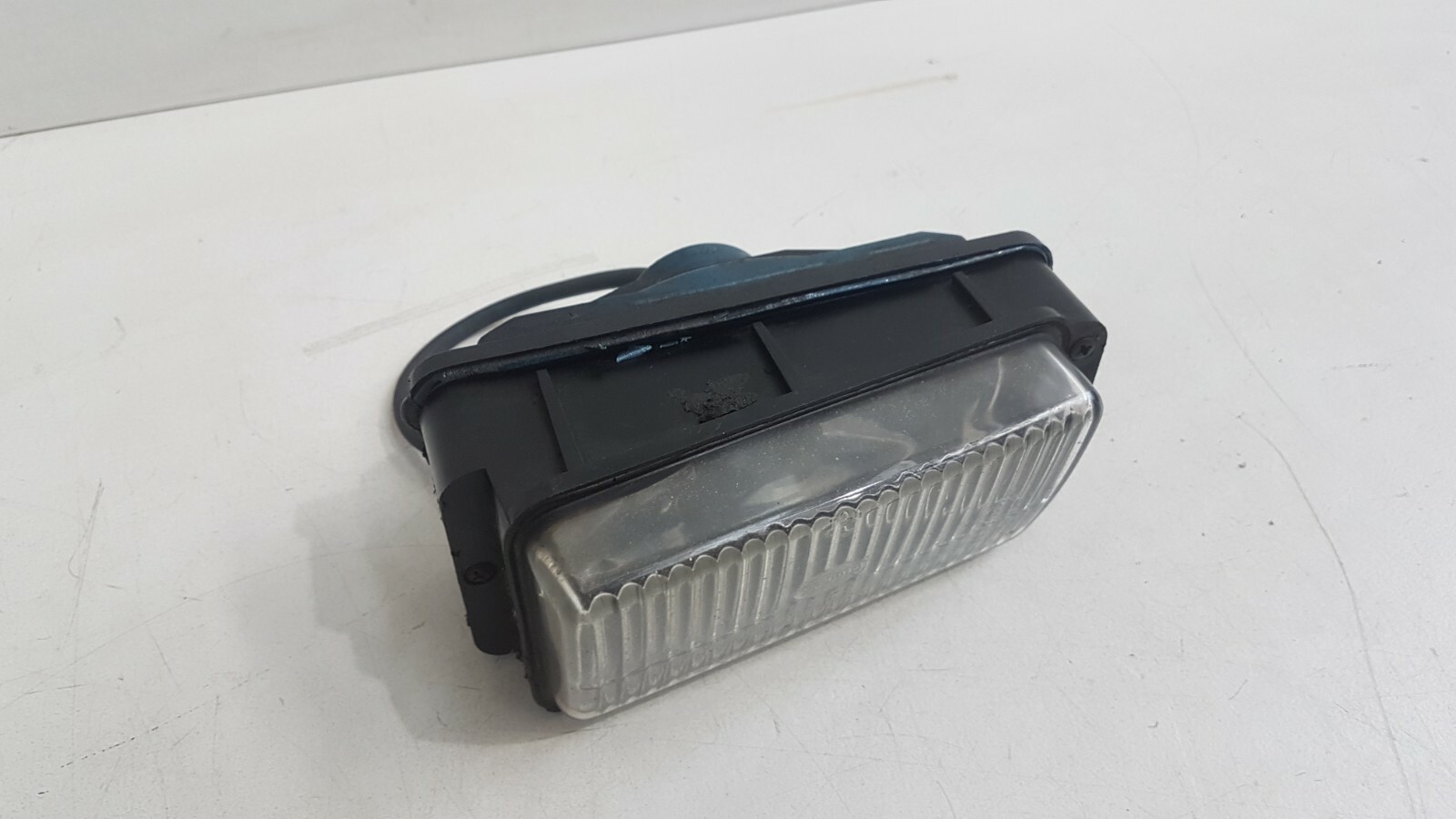 ORG NEBELSCHEINWERFER LINKS HELLA -- AUDI 80 90 COUPE QUATTRO  