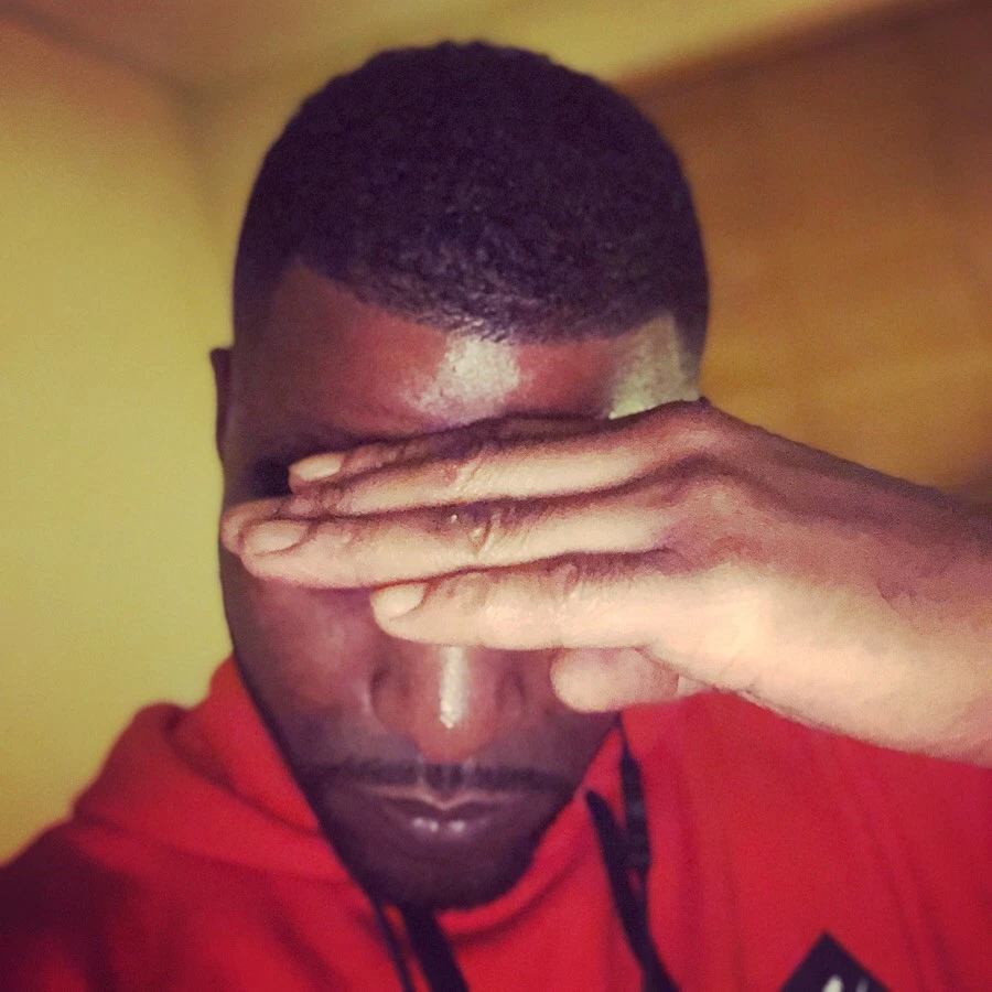 Spray desenredante Luster’s PCJ Pretty-n-Silky Wet-n-EZ Foto 4 de 4