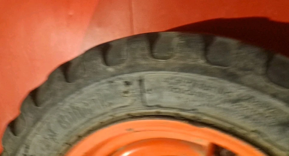 GENUINE BOBCAT 5.70-12 Skid Steer Tires/wheel - Image 3 of 4