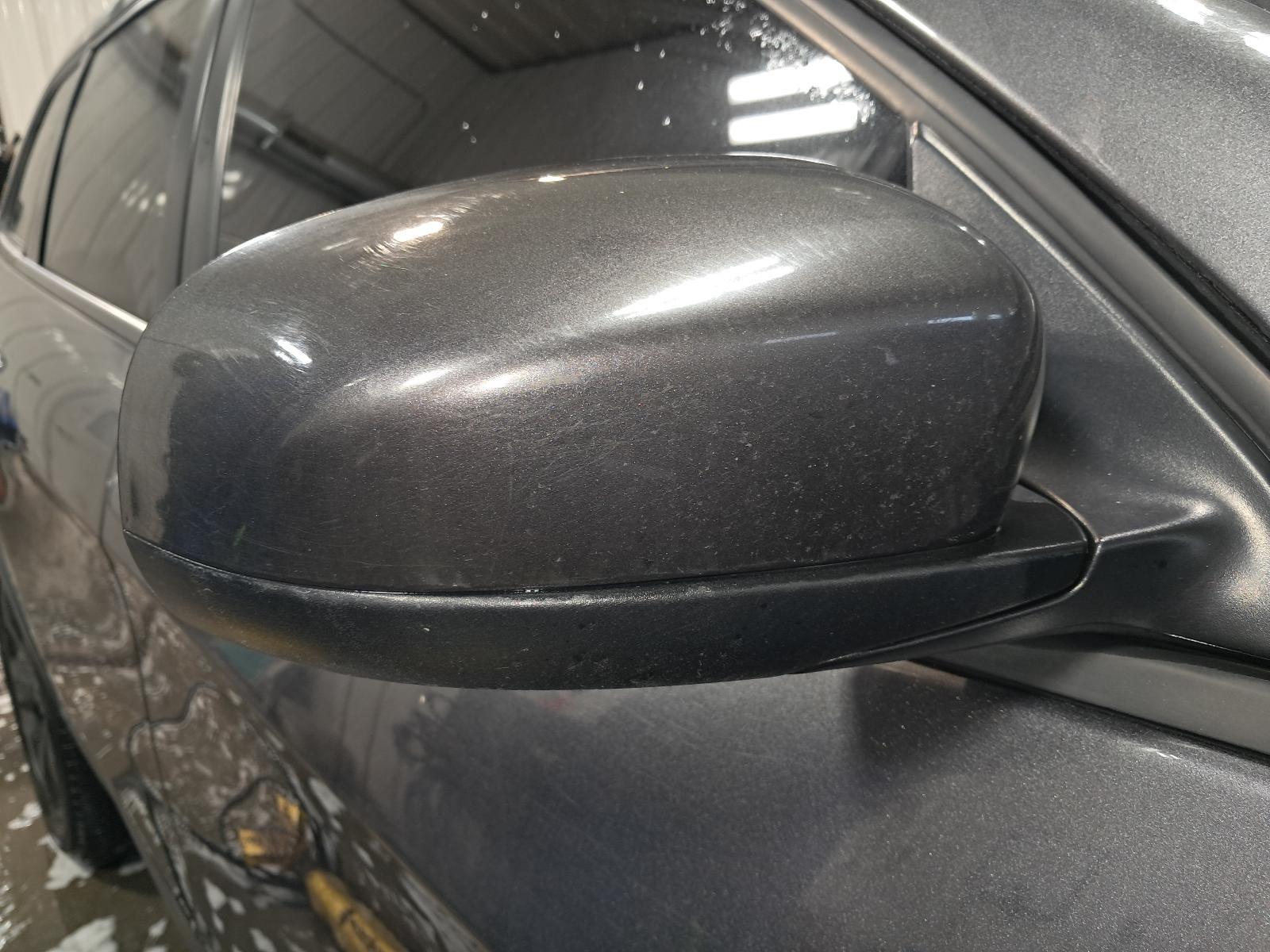 Used Deck Lid fits: 2018 Jeep Cherokee w/rear view camera privacy tint glass Gra