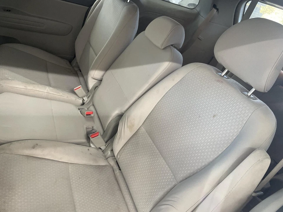 Used Front Left Seat Belt Front fits: 2016 Kia Sedona driver retractor Front Lef Foto 2 de 4