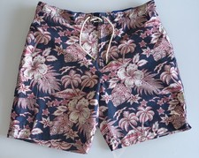 Tommy Bahama Men  s XL Tropical Print Floral Print 9  Swim Trunks Swim Shorts