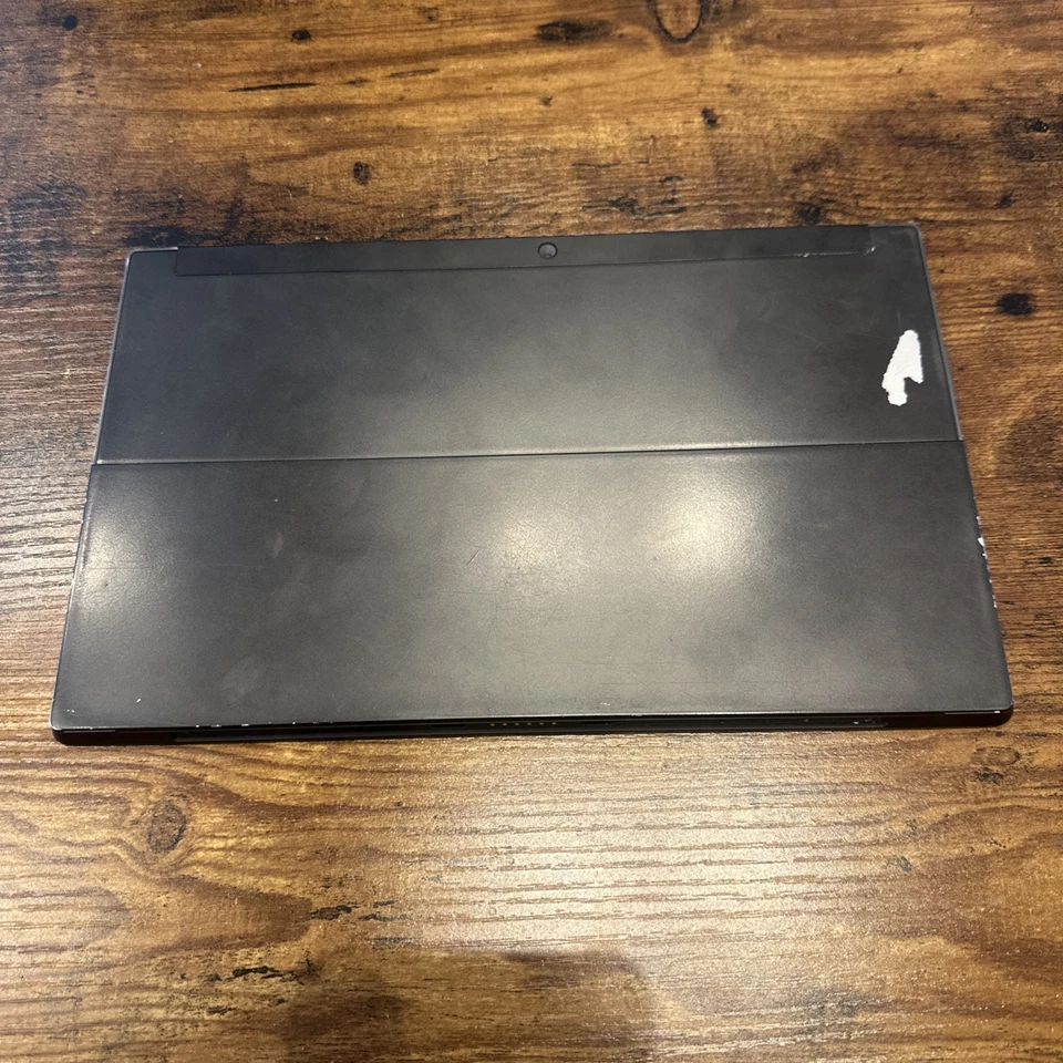 Microsoft Surface RT - Model 1516 32GB Wi-Fi 10.6" - Image 2 of 4