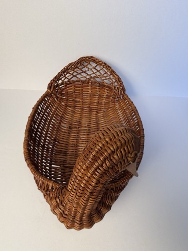 Vintage Wicker Duck Basket Country Home Decor - Picture 6 of 11
