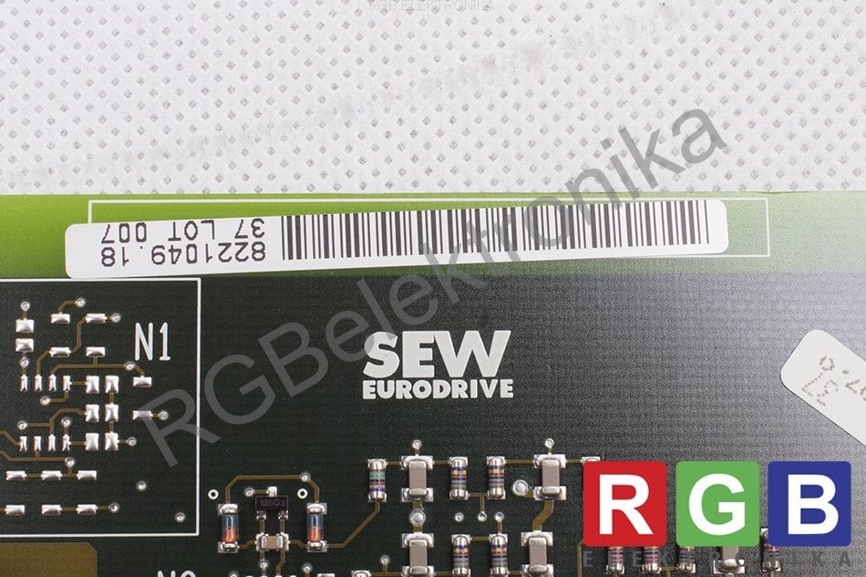 8221049.18 813 611 4.11 SEW EURODRIVE - Reconditionné - Garantie 24 mois