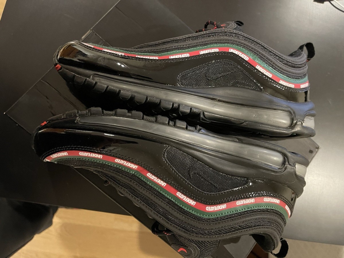 Nike Air Max 97 Undefeated Black AJ1986-001 size 10.5 Used great