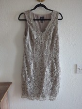 Adrianna Papell Embroidered Shimmer Lace Sheath Cocktail V-Neck Dress 12