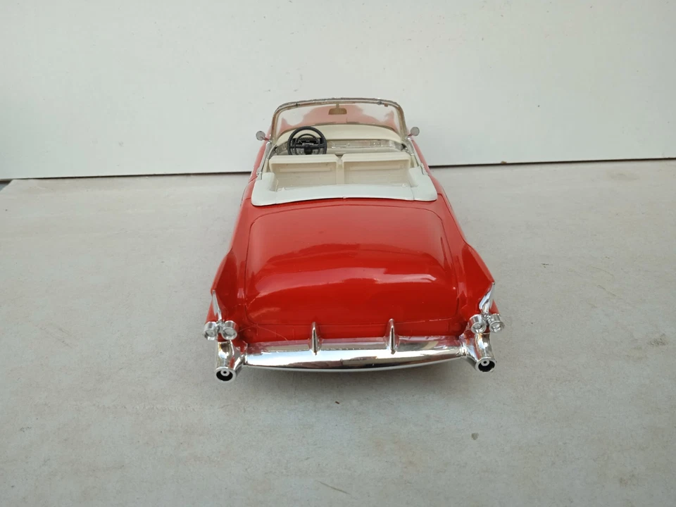 MODELLINO AUTO CADILLAC ELDORADO 1955 COCA COLA CABRIOLET ROSSA 1/21.5 - Immagine 4 di 4