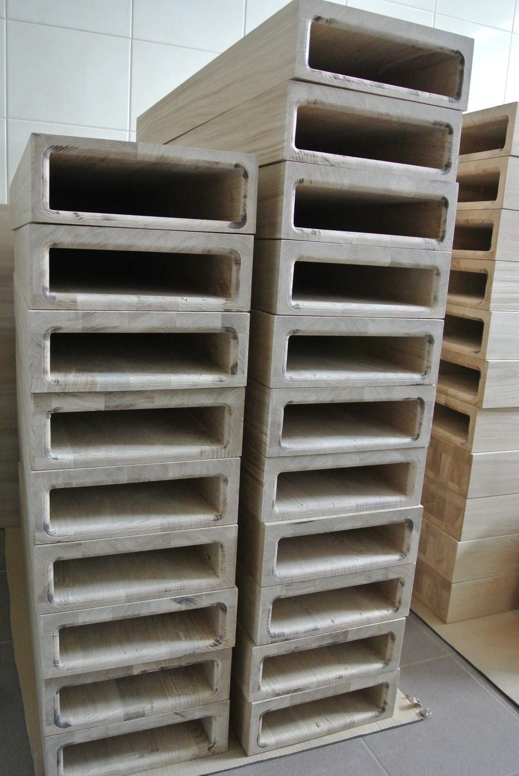 european oak stair treads for floating staircase bespoke sizes TOP