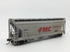 HO Atlas FMC Chemicals ACF 3560 3-Bay Covered Hopper ACFX #64133 WEATHERED