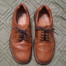 Size 10 Men's Hushpuppies Leather Summit Walnut Shoes