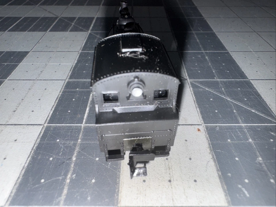 Model Power N Scale 0-6-0 Tank Locomotive 7521 - Image 4 of 4