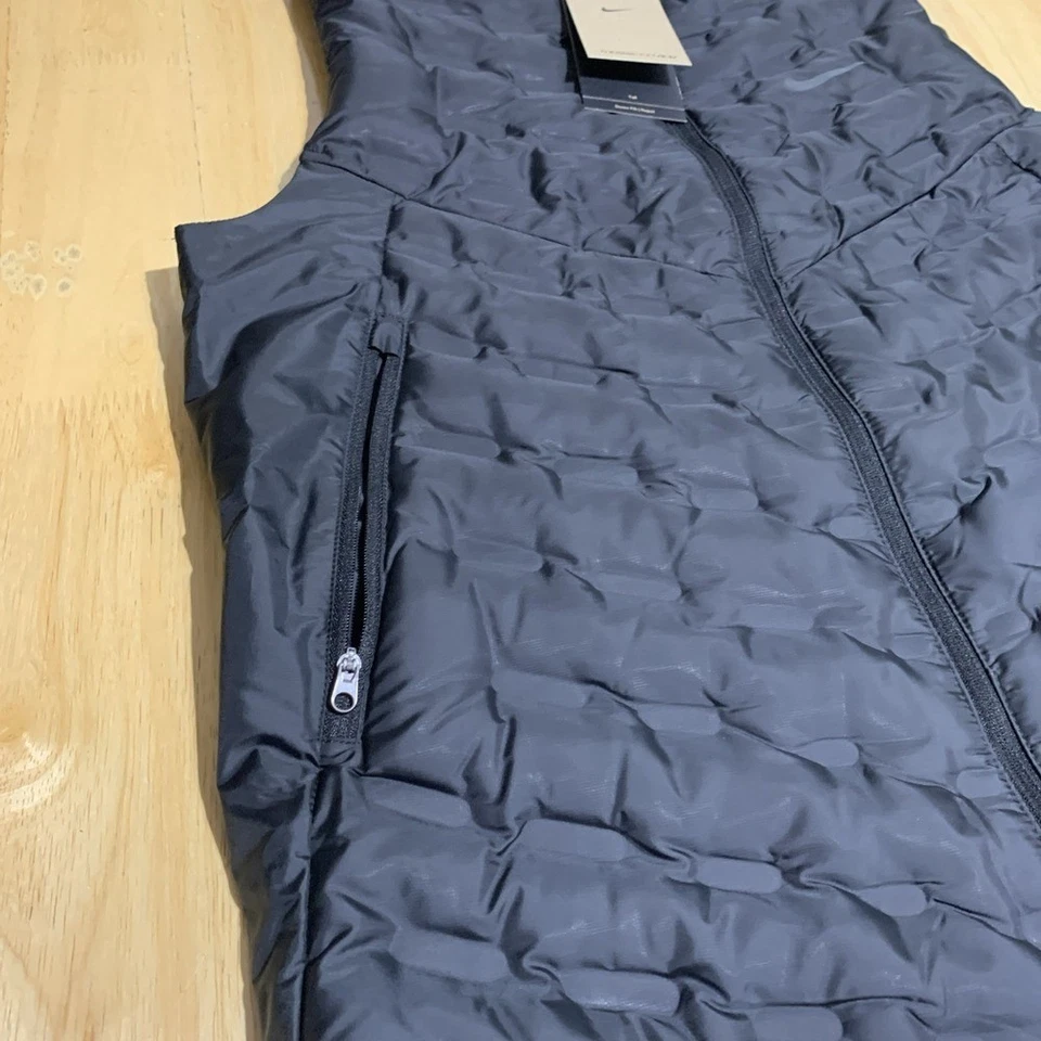 Nike Therma Fit ADV Water Repel Running Jacket Vest FB7542-010 Men's Médium Tall - Image 2 of 4