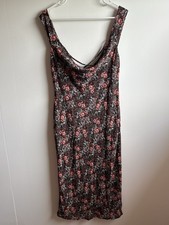 NWT Forever, 21 Woman’s Black Floral Print Midi Dress Size M