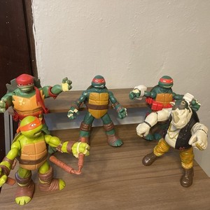 Lot of TEENAGE MUTANT NINJA TURTLES 2012, 2014, 2015 Toys Rocksteady Rhino