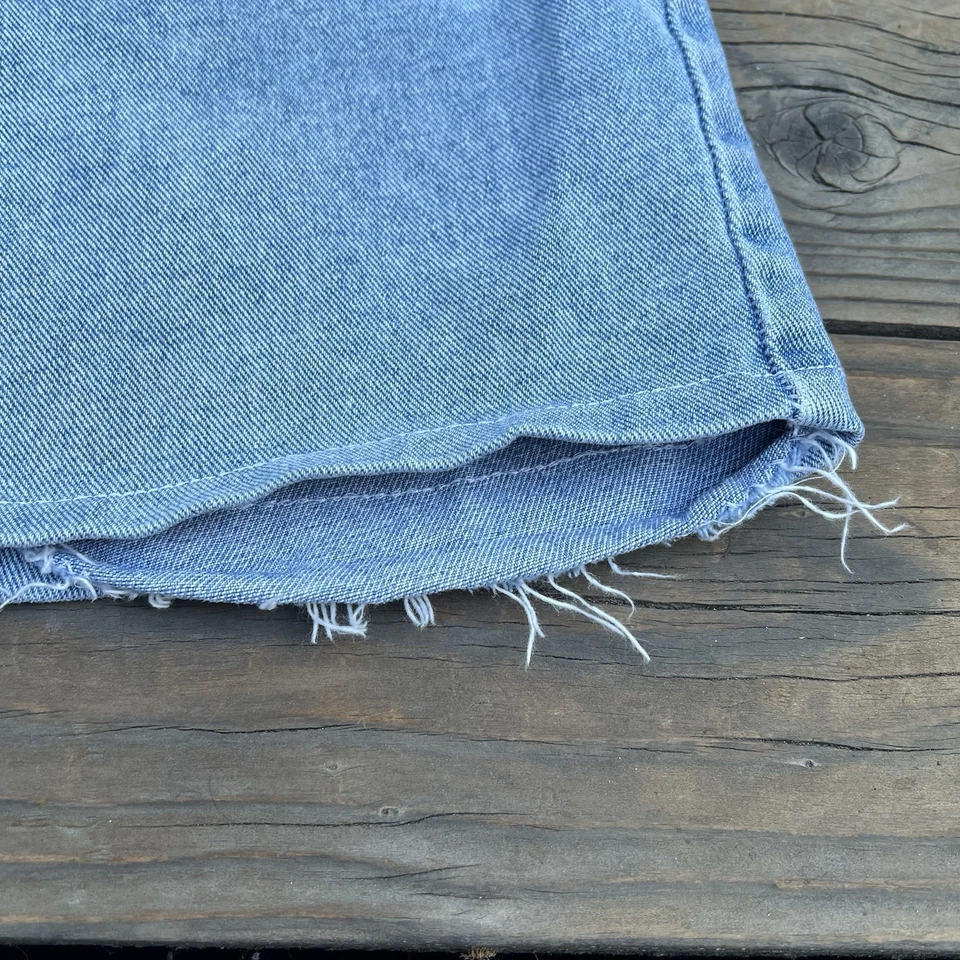 High Sierra 牛仔短裤男式 38 码浅水洗蓝色复古牛仔短裤 — 第 2/4 张图片