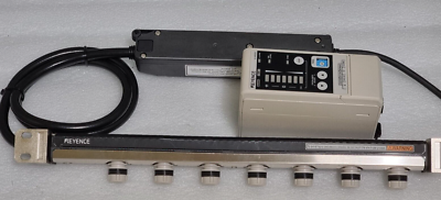 KEYENCE SJ-M300 Controller SJ-M070 Static Eliminator Ionizer