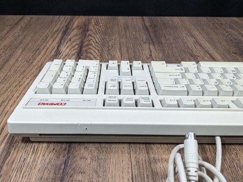 Vintage ~ Compaq RT101 PS/2 Wired Desktop Computer Keyboard ~ Unit 120375-001 B - Picture 8 of 16