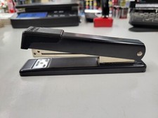 STANLEY BOSTITCH Classic Metal Stapler 20-Sheet Capacity Black B515