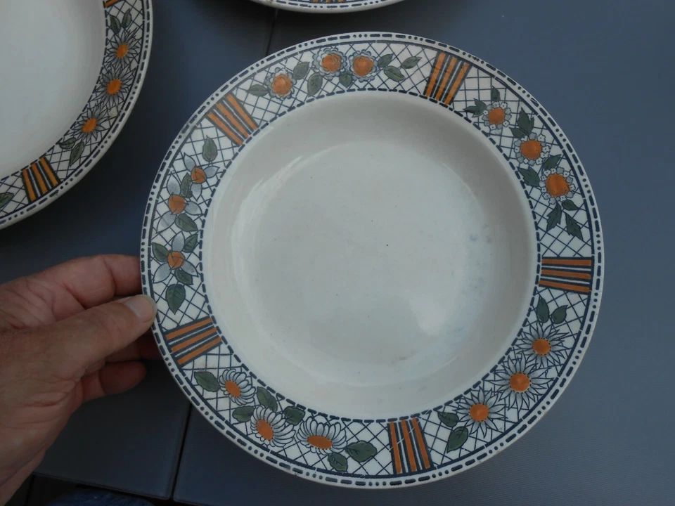 Lot de 3 : Jolie Ancienne Assiette HB-CM Elisabeth Choisy le Roi Décor Fleuri - Photo 4/4